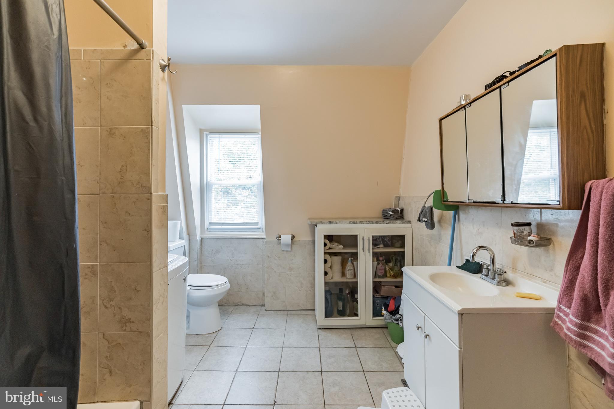 4604 Kingsessing Avenue Philadelphia, PA 19143 - Photo 26 of 29 3nd Floor 2bd/1ba Bathroom