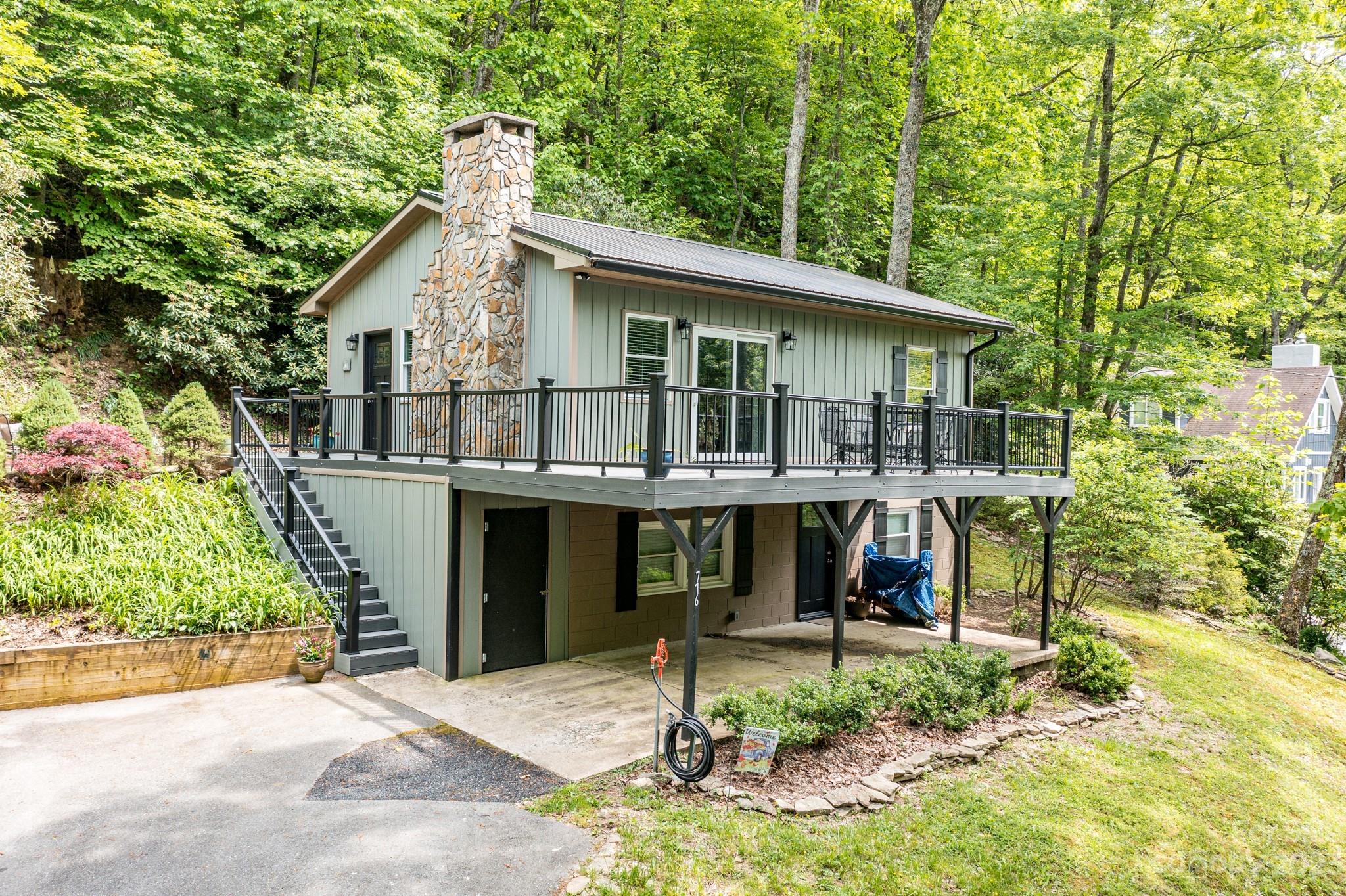 776 Niley Cook Road Blowing Rock, NC 28605 - Photo 3 of 35 Gallery Image 3