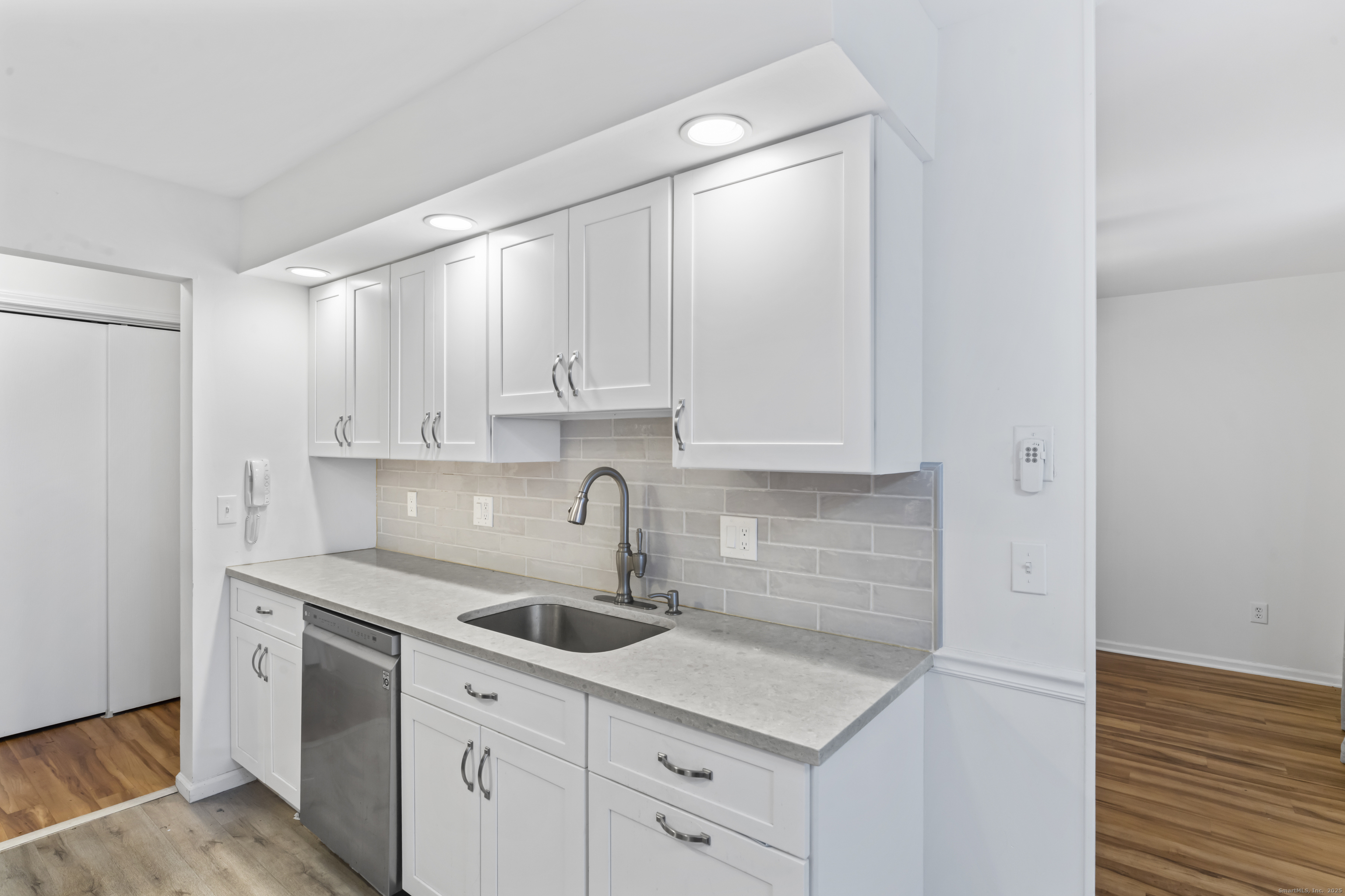 125 Warner Hill Road, Unit 80 Stratford, CT 06614 - Photo 11 of 27