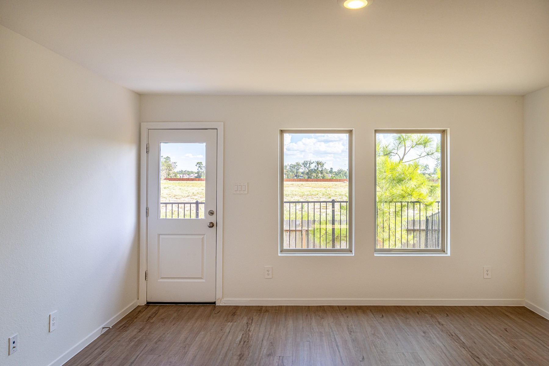 2430 Ridge Oak Drive Conroe, TX 77301 - Photo 33 of 38 Gallery Image 33