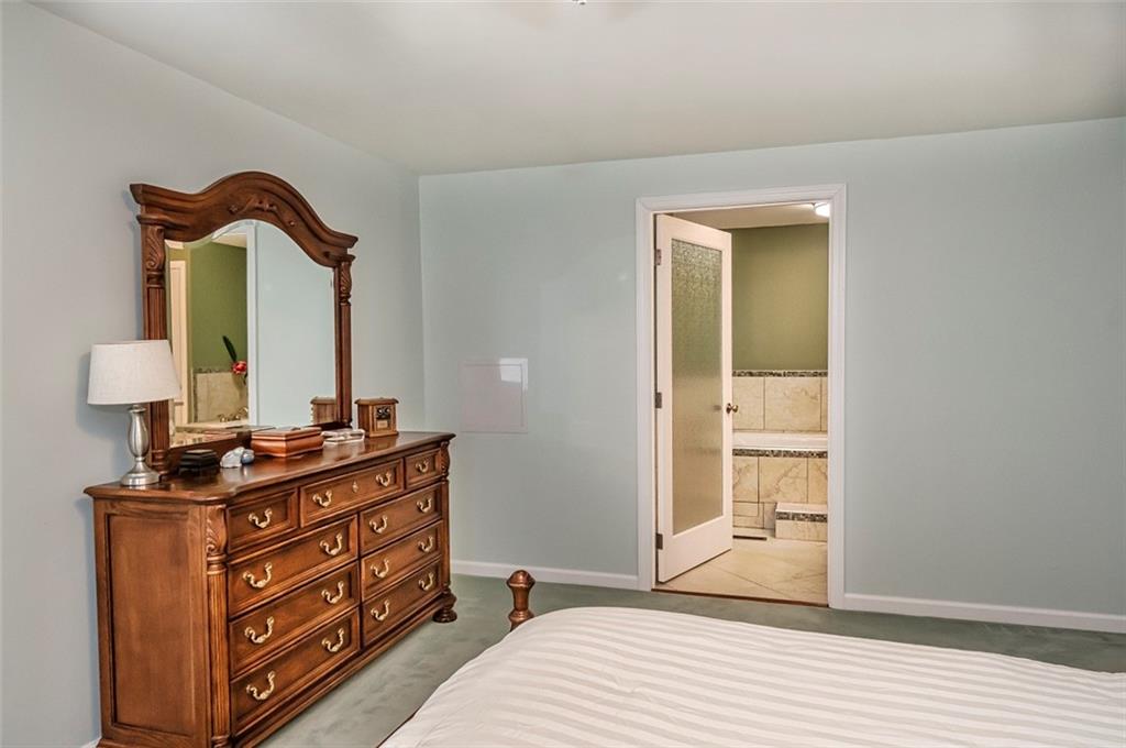 136 Thomas Road McMurray, PA 15317 - Photo 16 of 25