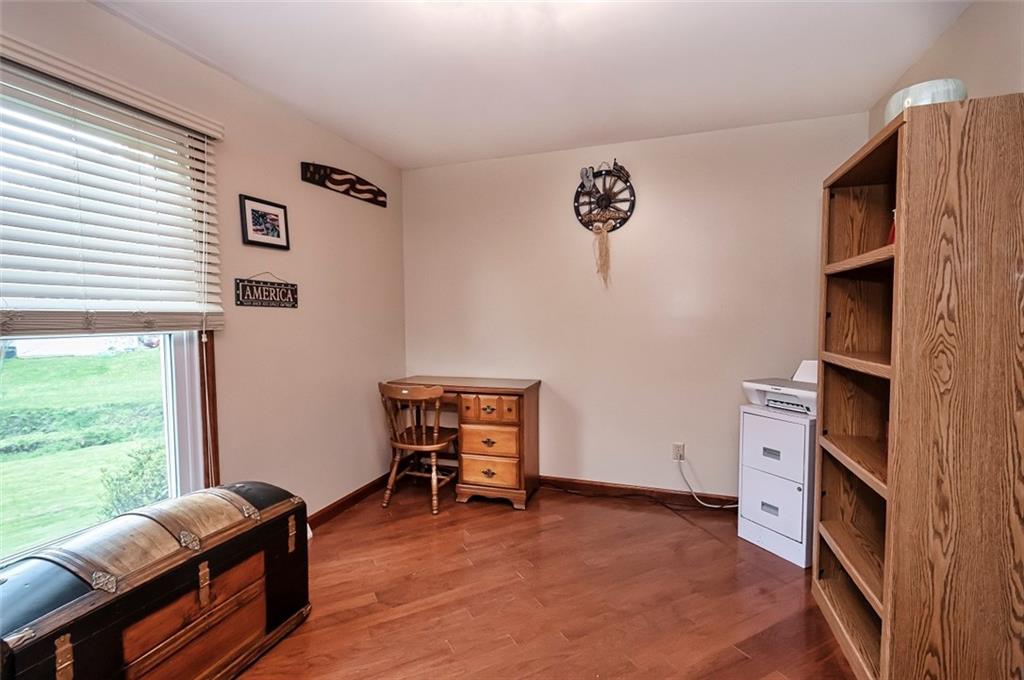 136 Thomas Road McMurray, PA 15317 - Photo 7 of 25