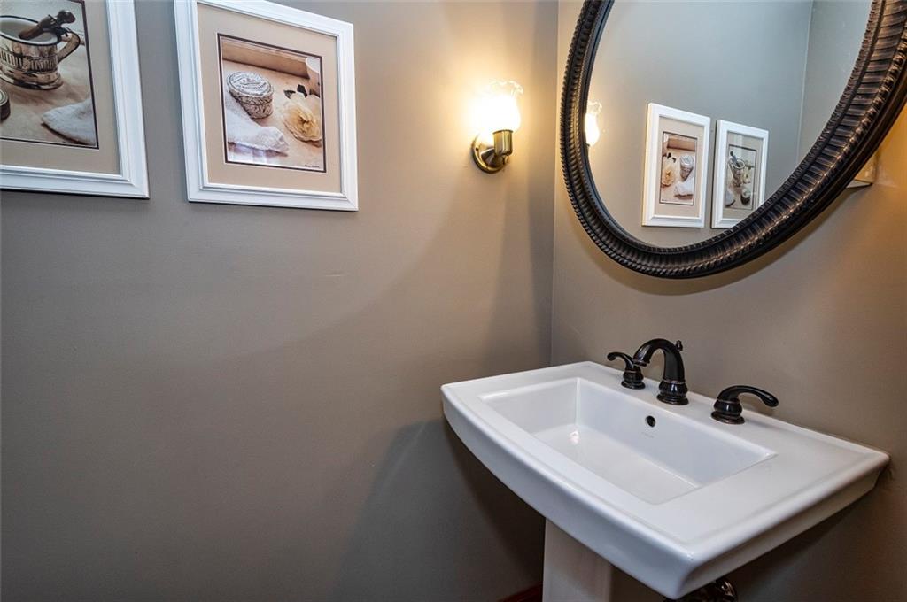 136 Thomas Road McMurray, PA 15317 - Photo 8 of 25