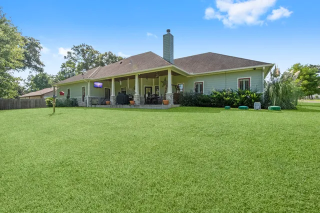 $489,000 | 134 Post Oak Wood Lane, Livingston, TX 77351