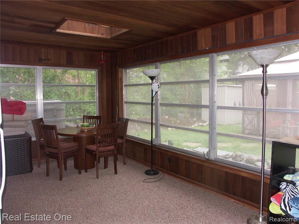 32276 Craftsbury Road Farmington Hills, MI 48334 - Photo 23 of 45