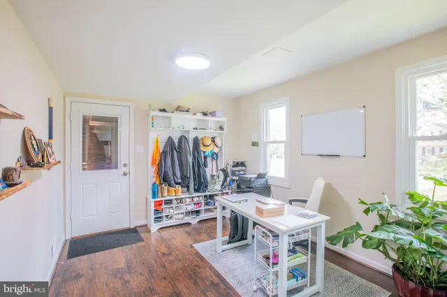 $734,900 | 16920 Glen Oak Court, Rockville, MD 20855