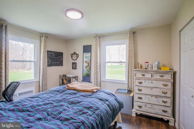 $734,900 | 16920 Glen Oak Court, Rockville, MD 20855