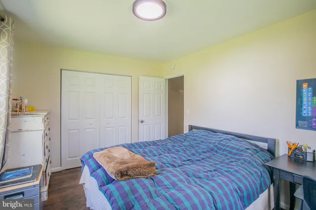 $734,900 | 16920 Glen Oak Court, Rockville, MD 20855