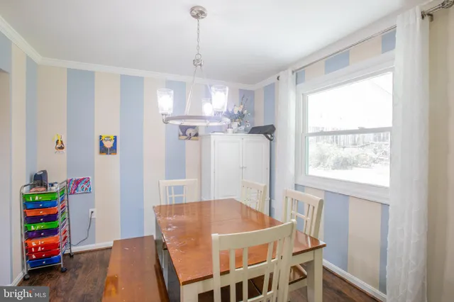 $734,900 | 16920 Glen Oak Court, Rockville, MD 20855