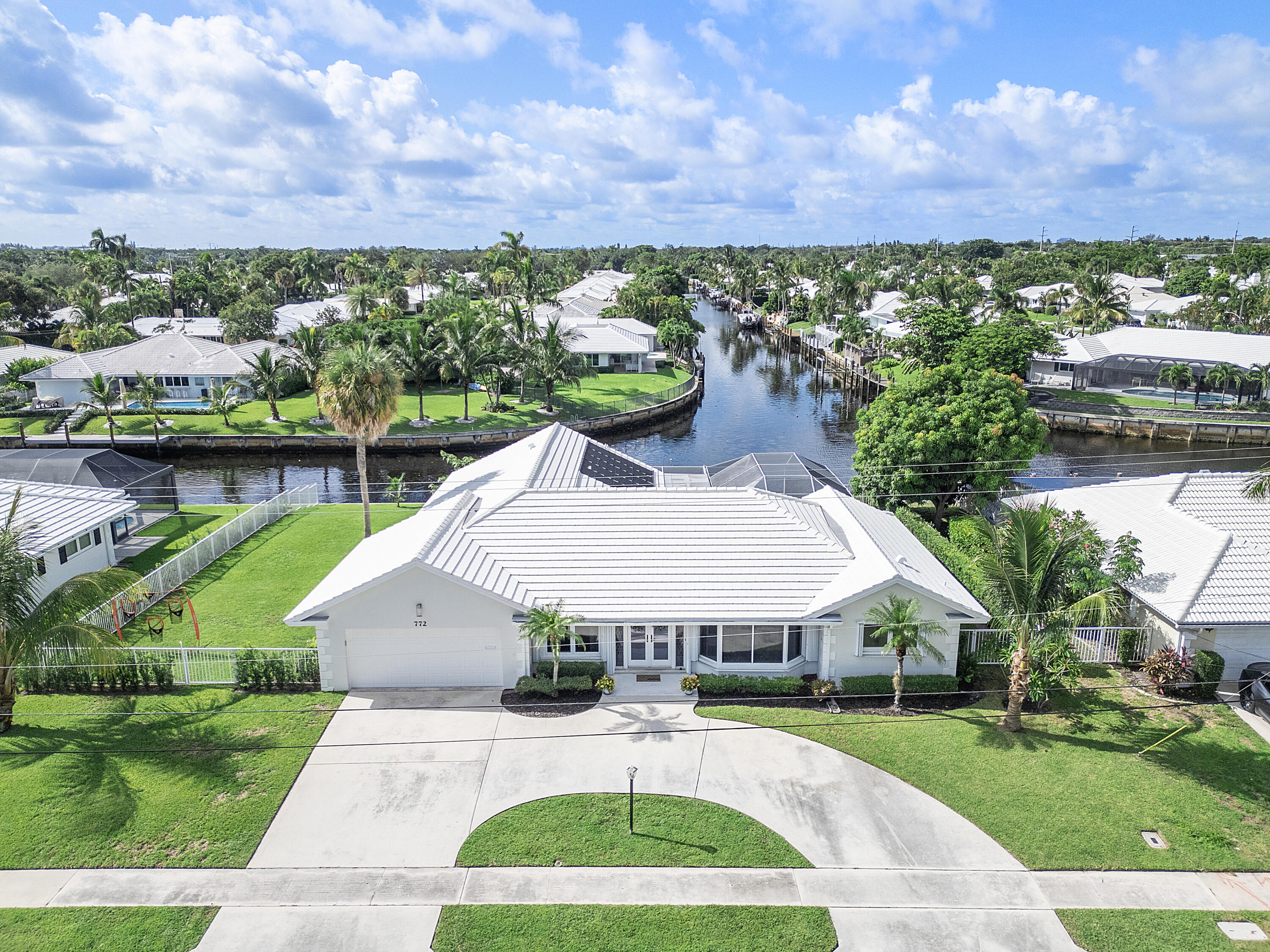 772 Apple Tree Ln_056