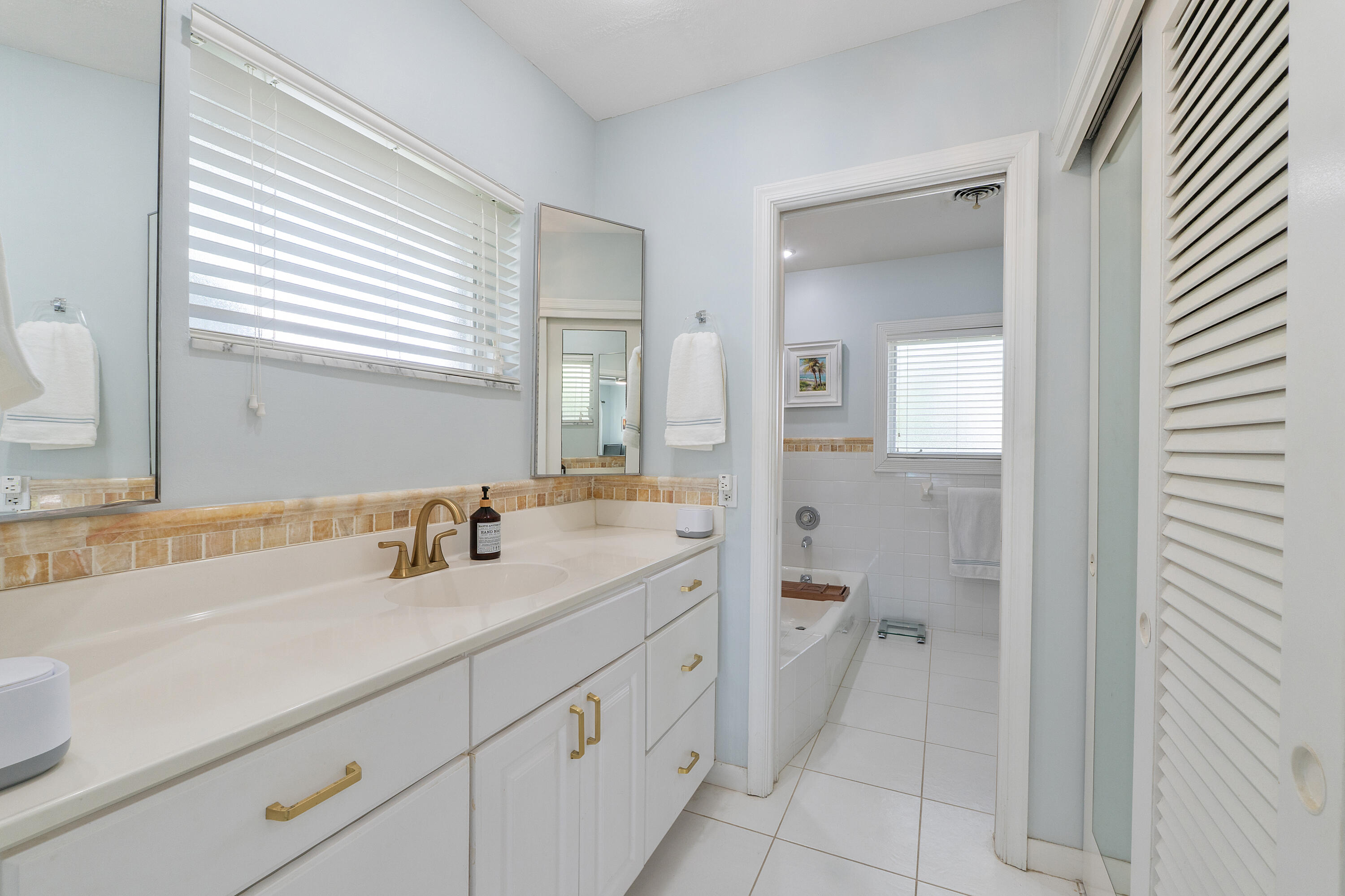 772 Apple Tree Lane Boca Raton, FL 33486 - Photo 23 of 39 772 Apple Tree Ln_032