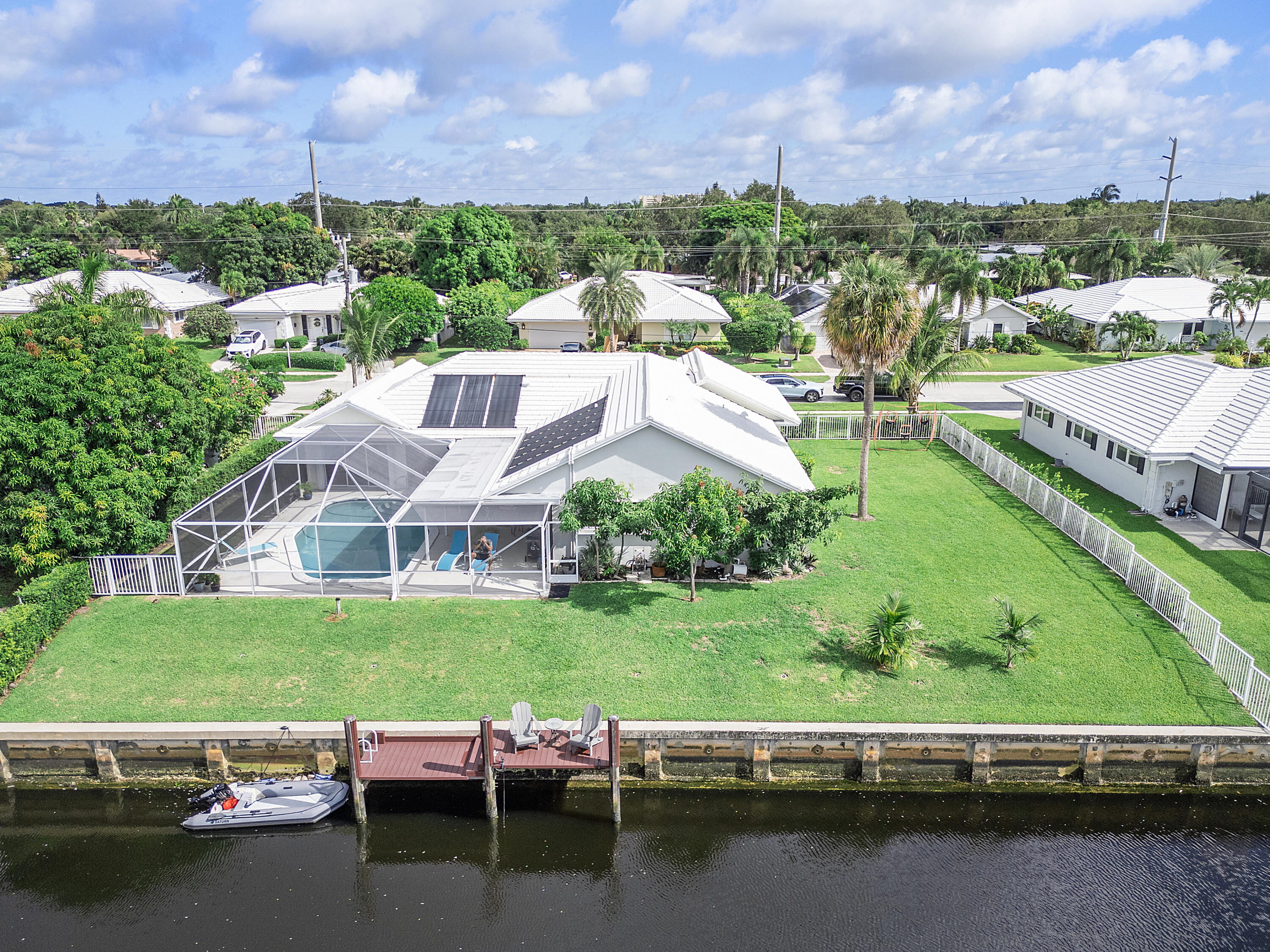 772 Apple Tree Lane Boca Raton, FL 33486 - Photo 3 of 39 772 Apple Tree Ln_069