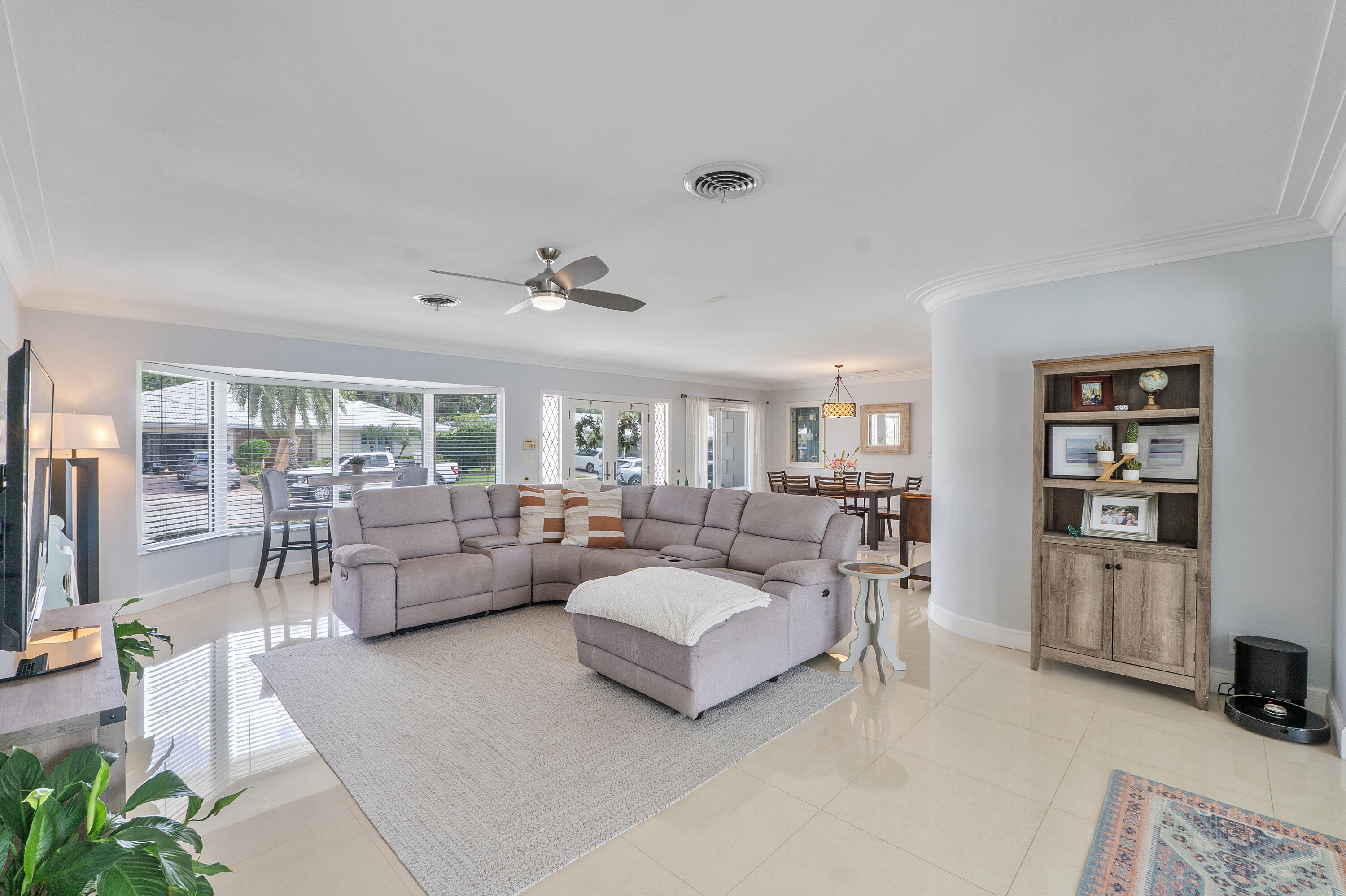 772 Apple Tree Lane Boca Raton, FL 33486 - Photo 8 of 39 772 Apple Tree Ln_010