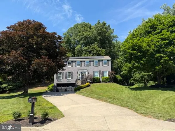 $799,999 | 10 Minebank Court, Towson, MD 21286
