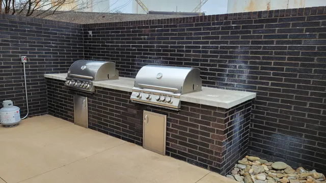 a view of an outdoor kitchen stove