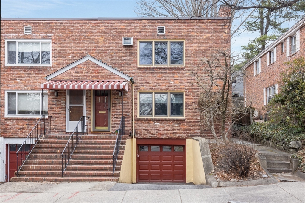 11 Kent Square Brookline, MA 02446 - Photo 8 of 12