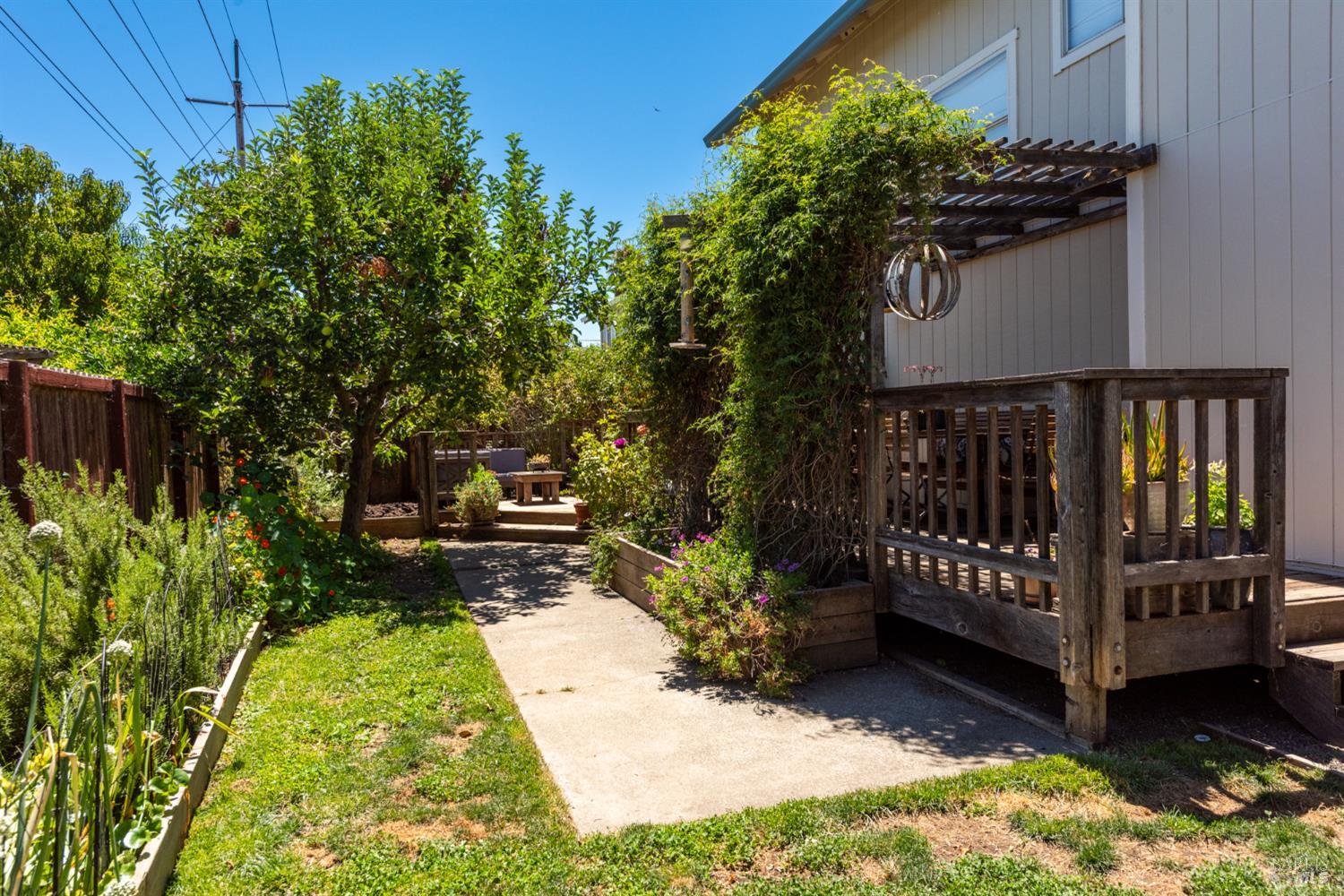 2528 Pawnee Street Santa Rosa, CA 95403 - Photo 49 of 70 Gallery Image 49