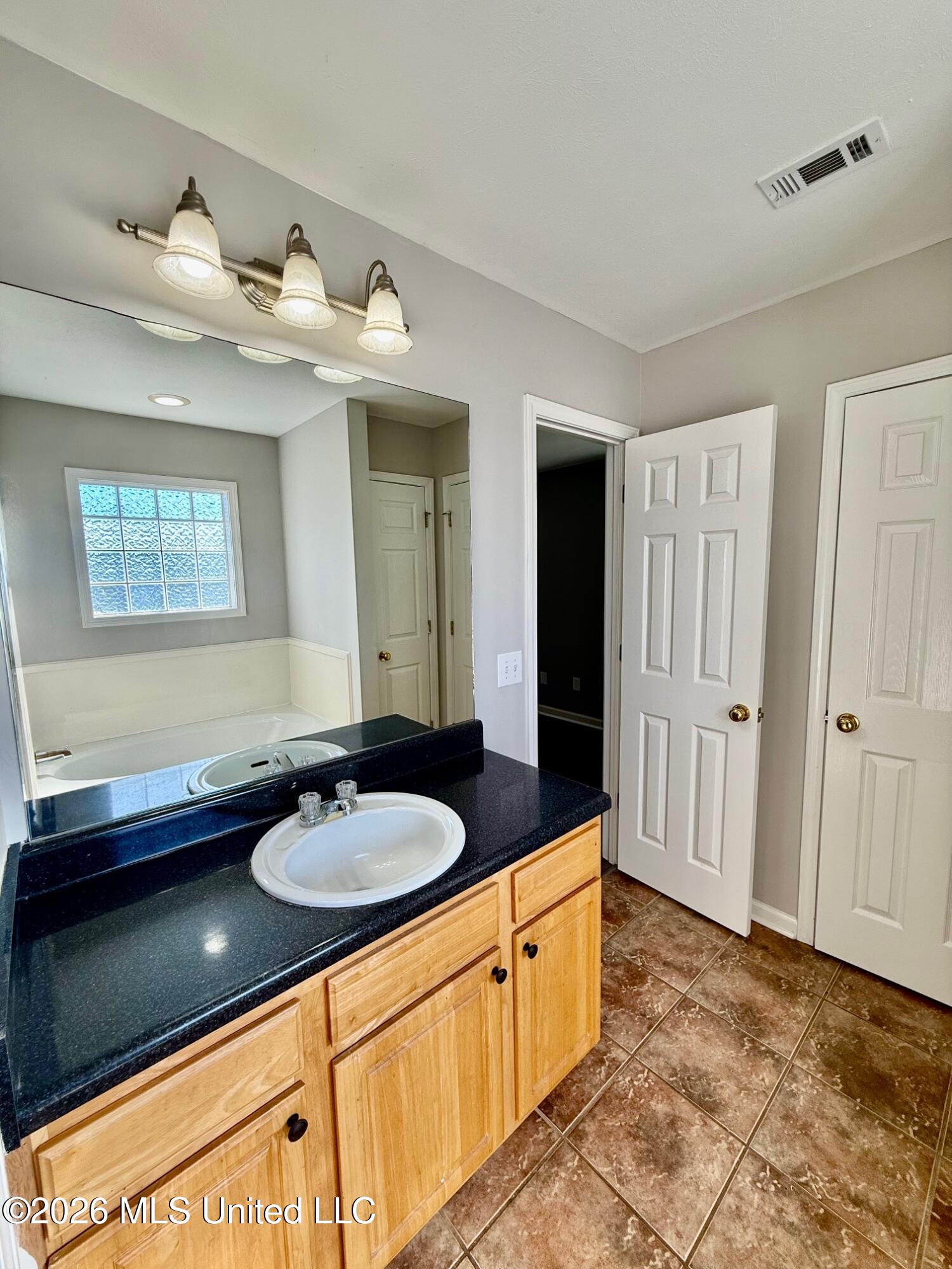 500 Ridgeway Drive Brandon, MS 39047 - Photo 12 of 21 IMG_9540