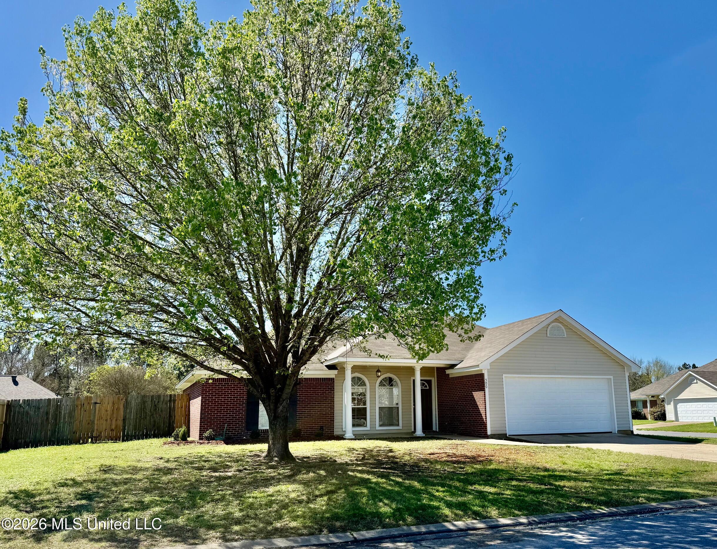 500 Ridgeway Drive Brandon, MS 39047 - Photo 2 of 21 IMG_9595
