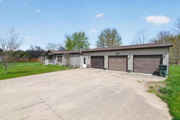 $205,000 | 3810 9 1/2 Mile Road, Burlington, MI 49029