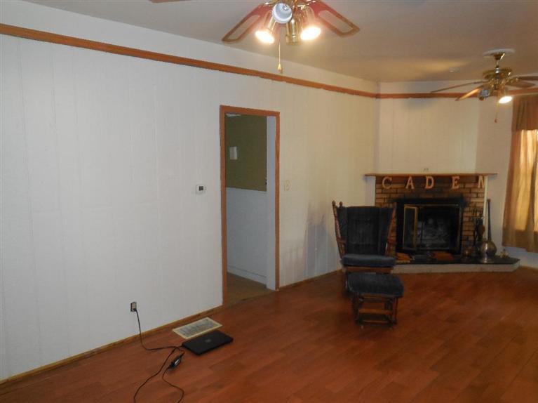 716 South 6th Street Clinton, IA 52732 - Photo 12 of 14 Gallery Image 12