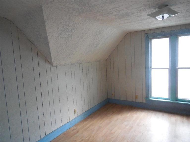 716 South 6th Street Clinton, IA 52732 - Photo 7 of 14 Gallery Image 7