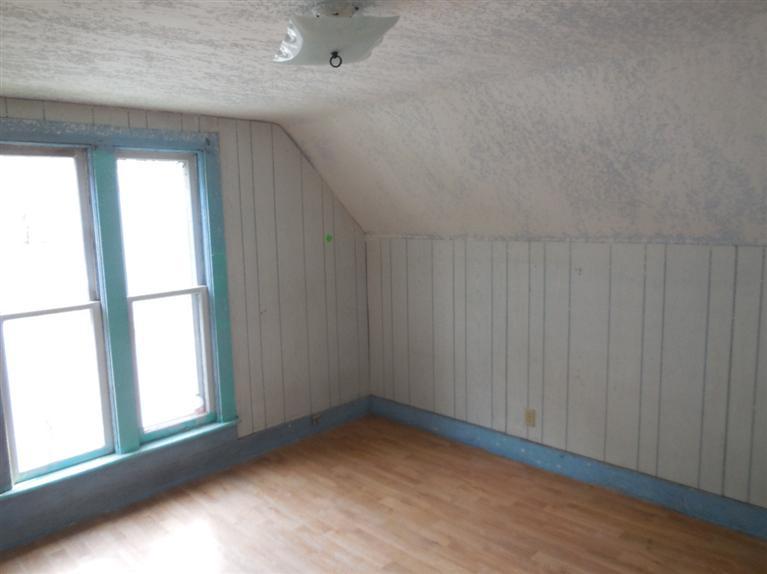 716 South 6th Street Clinton, IA 52732 - Photo 8 of 14 Gallery Image 8