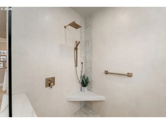 $1,399,000 | 317 Aker Drive, Myrtle Creek, OR 97457