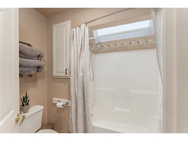 $1,399,000 | 317 Aker Drive, Myrtle Creek, OR 97457