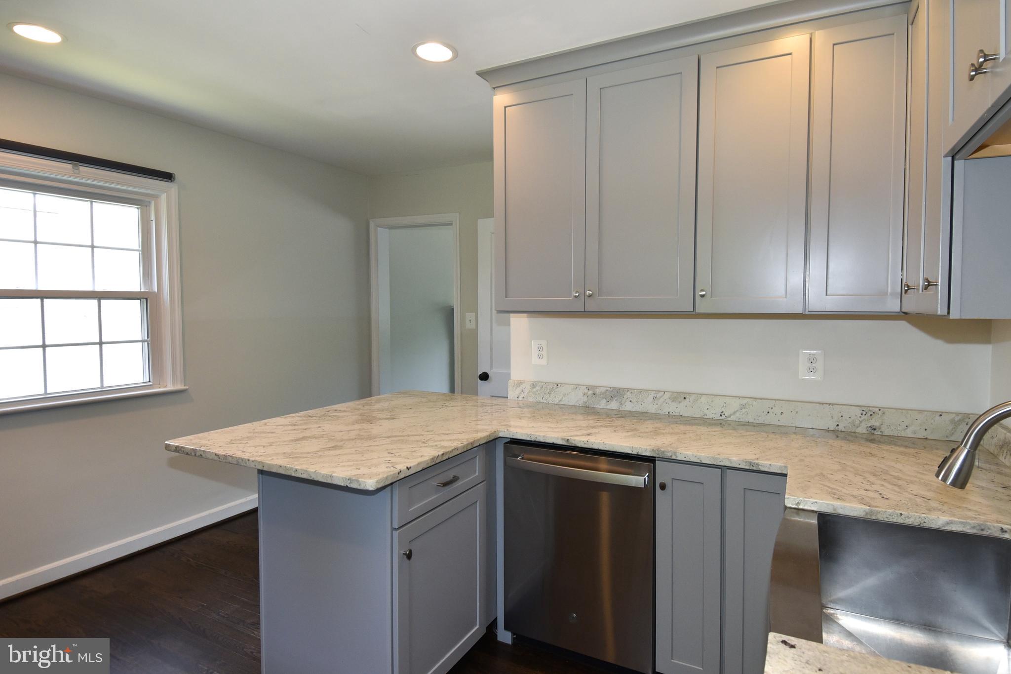 107 West George Mason Road Falls Church, VA 22046 - Photo 13 of 40 Gallery Image 13