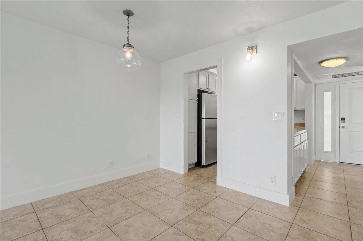 765 Jeffery Street, Unit 1301 Boca Raton, FL 33487 - Photo 14 of 42 Living Room