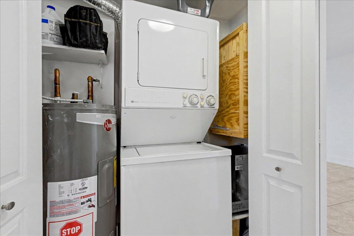 765 Jeffery Street, Unit 1301 Boca Raton, FL 33487 - Photo 26 of 42 In Unit Laundry