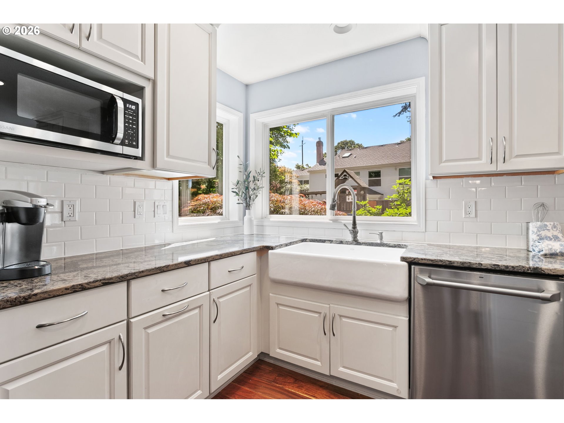 16550 Southwest Peninsula Court Beaverton, OR 97006 - Photo 8 of 45