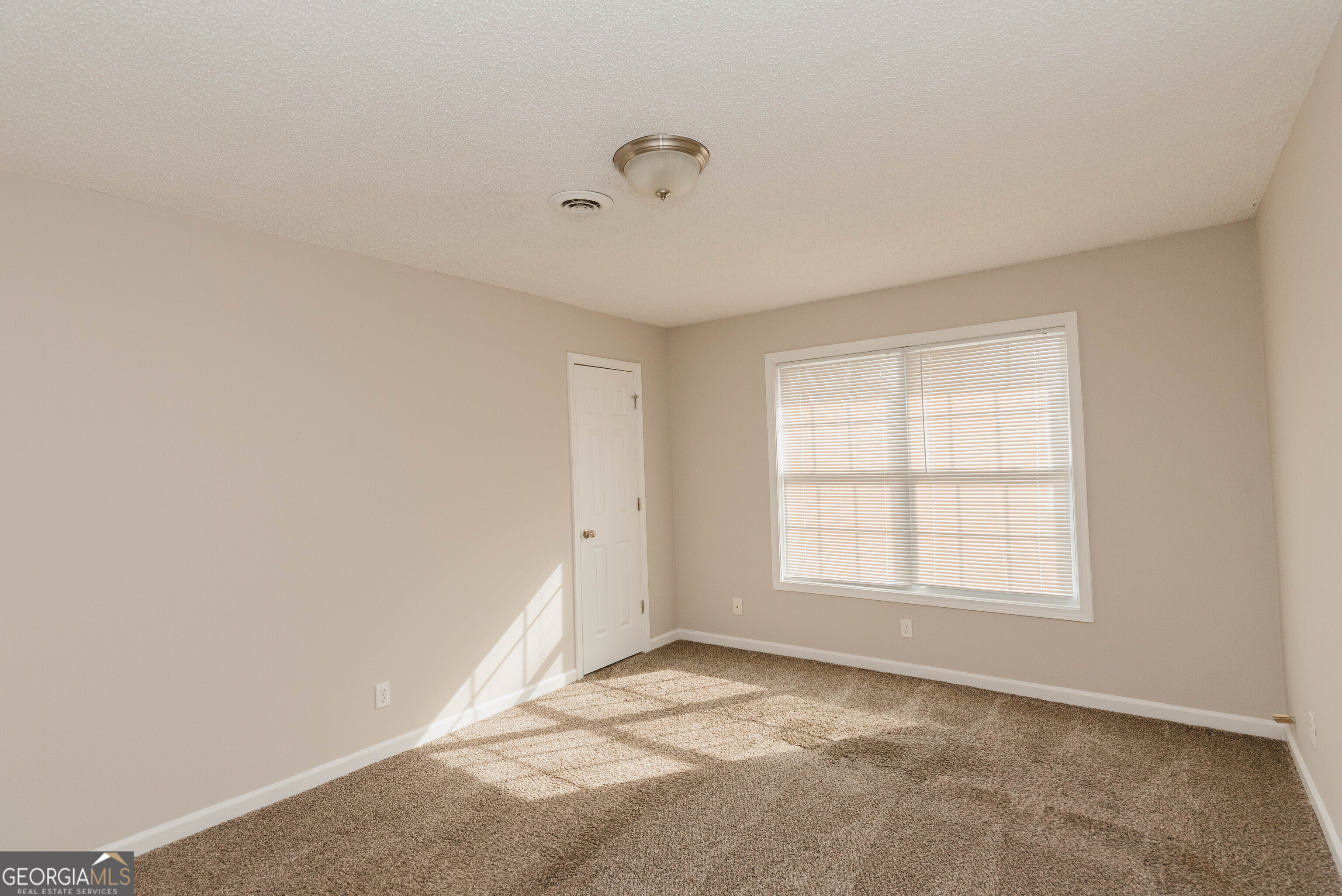 424 WI Parkway Dallas, GA 30132 - Photo 10 of 22