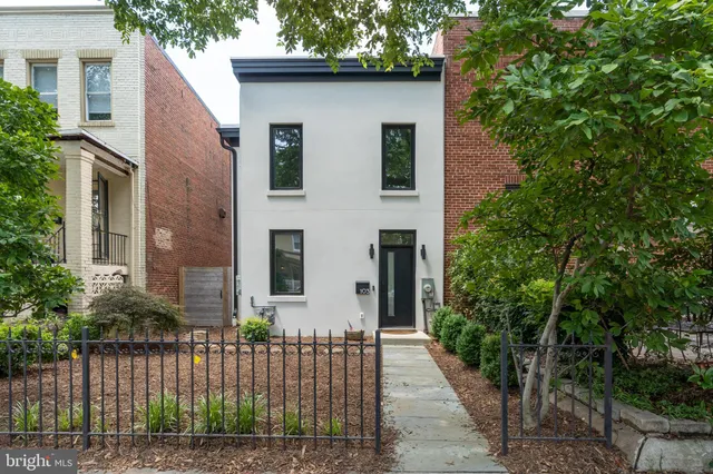$5,500 | 103 17th Street Southeast, Washington, DC 20003