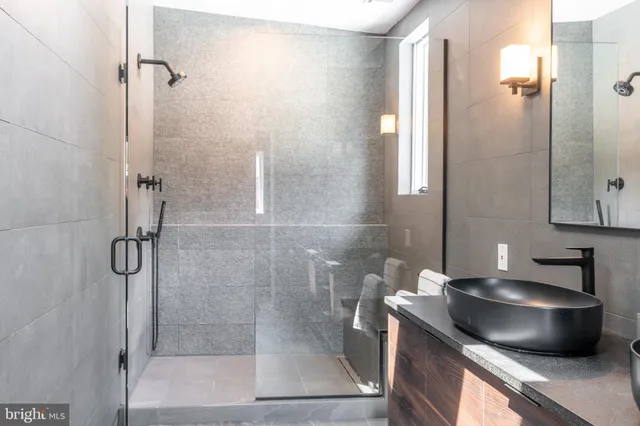 $5,500 | 103 17th Street Southeast, Washington, DC 20003