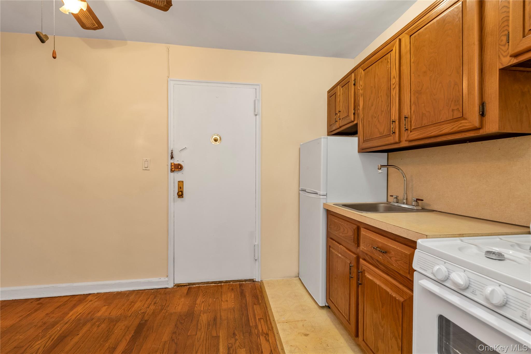 141-60 84th Road, Unit 3G Queens, NY 11435 - Photo 7 of 13 Gallery Image 7