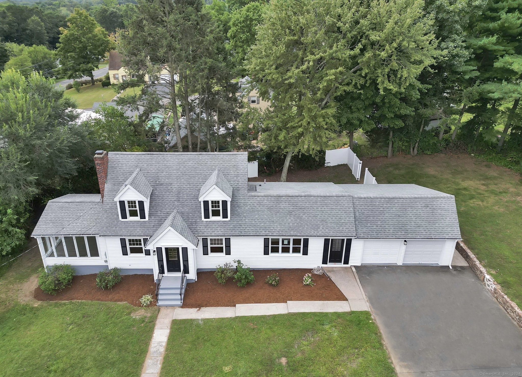 15 Manning Road Windsor Locks, CT 06096 - Photo 1 of 1 Gallery Image 1
