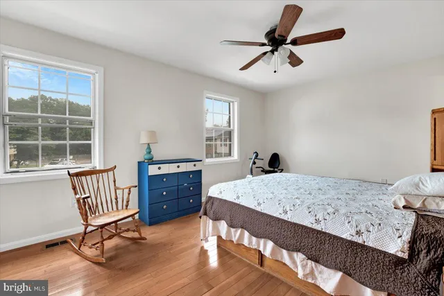 $345,000 | 6121 North Hil Mar Circle, District Heights, MD 20747