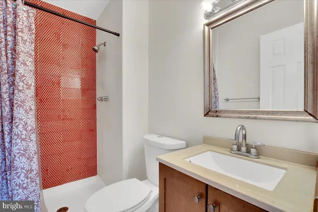 $345,000 | 6121 North Hil Mar Circle, District Heights, MD 20747