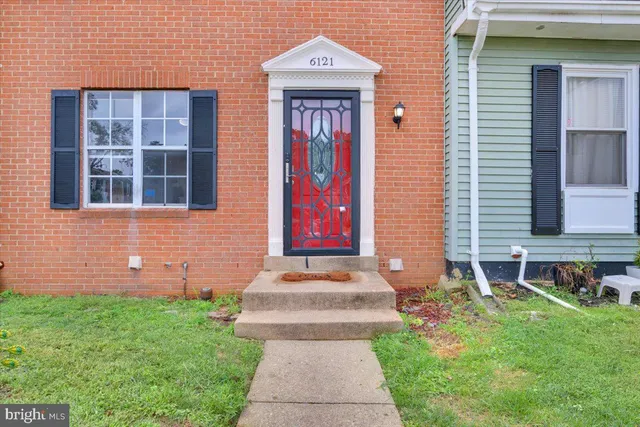 $345,000 | 6121 North Hil Mar Circle, District Heights, MD 20747
