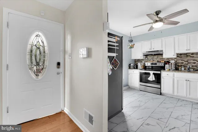 $345,000 | 6121 North Hil Mar Circle, District Heights, MD 20747