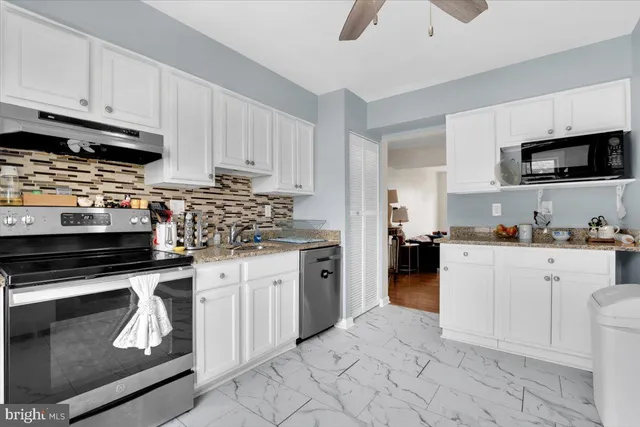 $345,000 | 6121 North Hil Mar Circle, District Heights, MD 20747