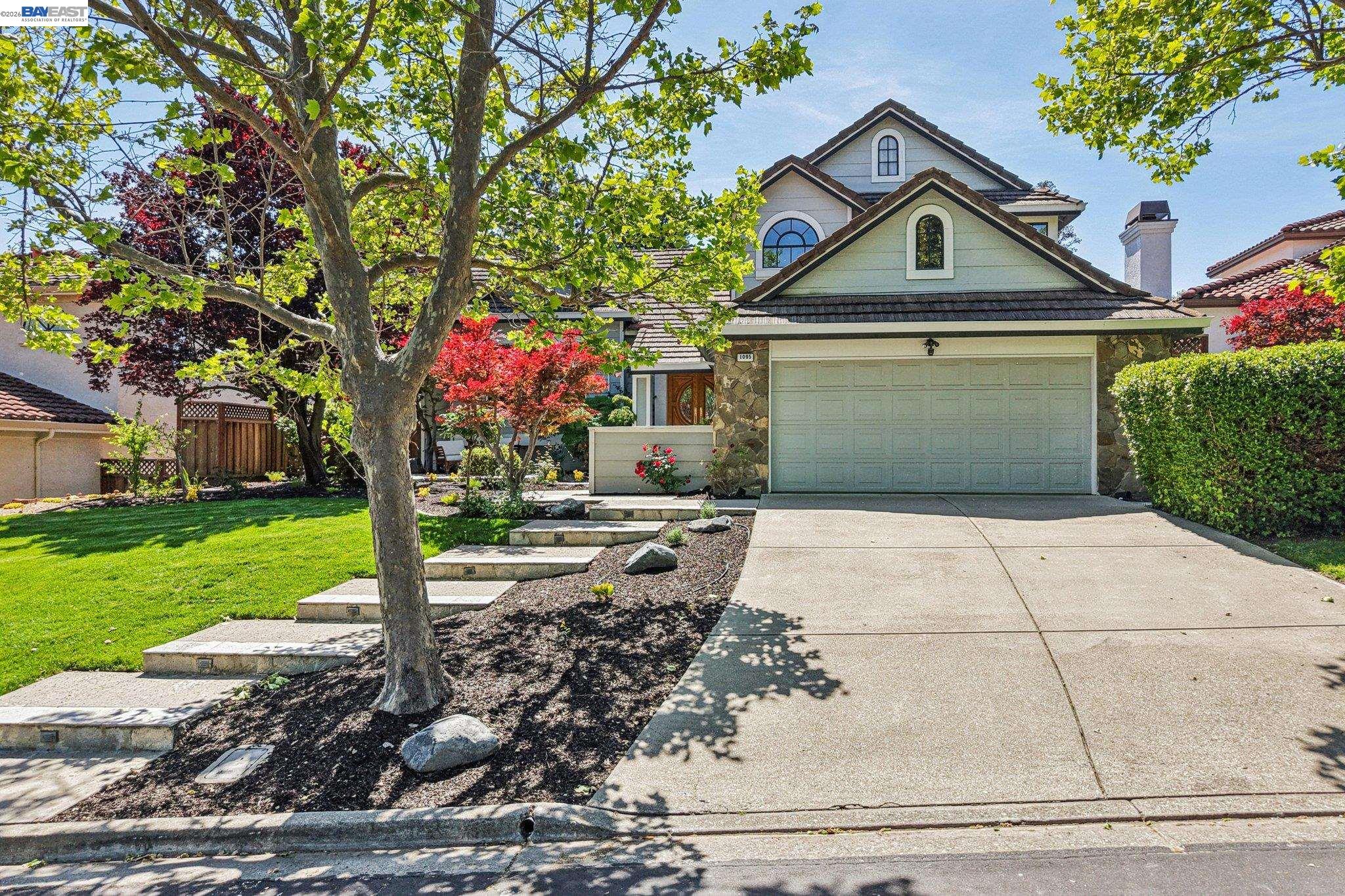1095 Canyon Hills Road San Ramon, CA 94582 - Photo 1 of 57