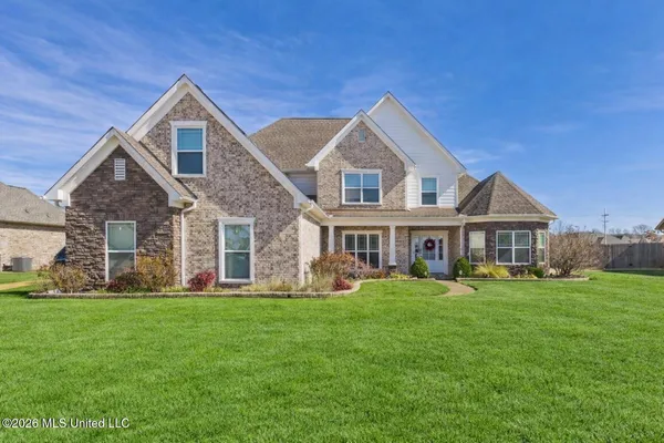 $599,999 | 1108 Merloun Drive, Olive Branch, MS 38654