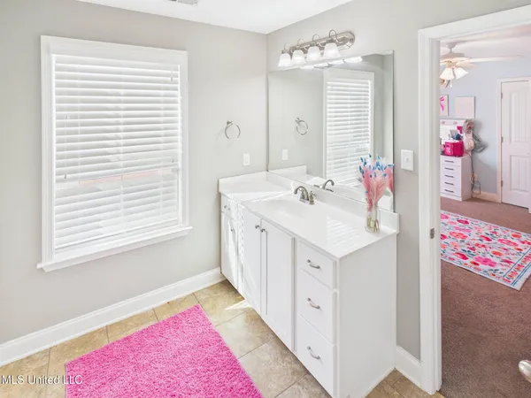 $605,000 | 1108 Merloun Drive, Olive Branch, MS 38654