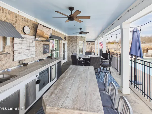 $605,000 | 1108 Merloun Drive, Olive Branch, MS 38654