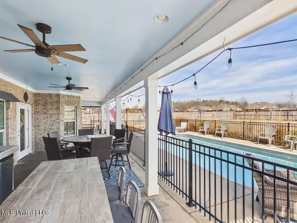 $605,000 | 1108 Merloun Drive, Olive Branch, MS 38654