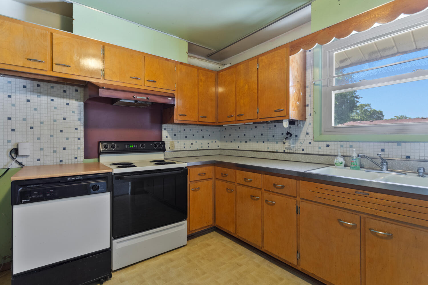 1532 Gleason Drive Rantoul, IL 61866 - Photo 16 of 30 Gallery Image 16
