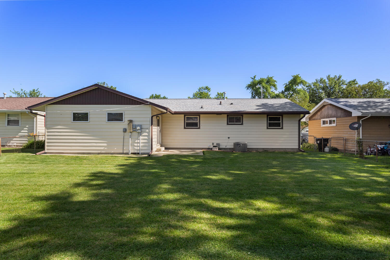 1532 Gleason Drive Rantoul, IL 61866 - Photo 5 of 30 Gallery Image 5